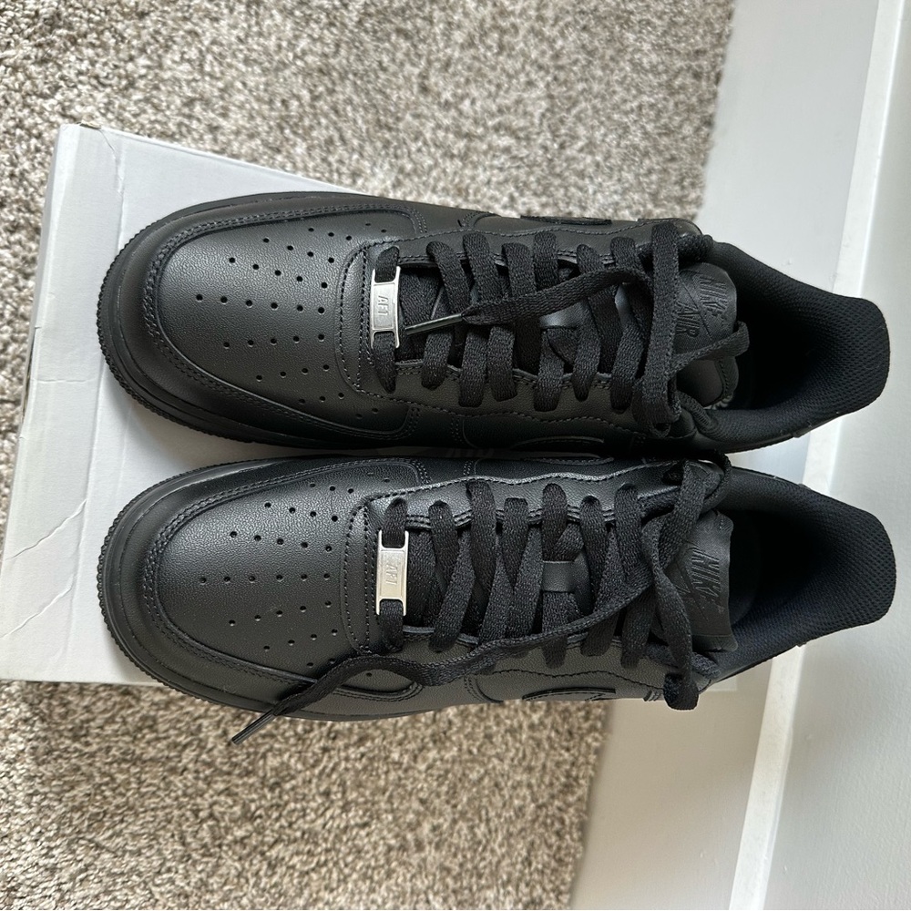 New Mens Air Force 1 Black Size 9 *NEW* - Picture 2 of 4